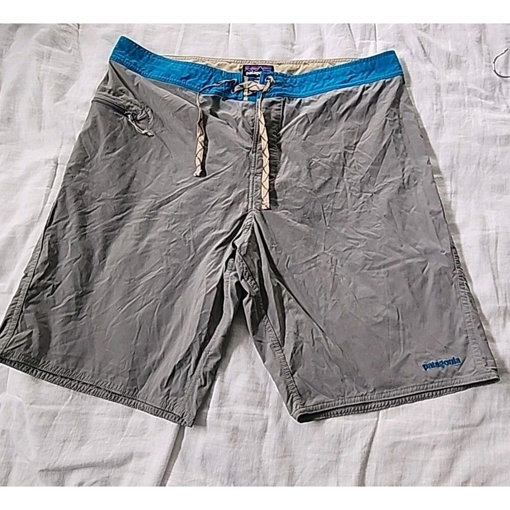 Patagonia Wavefarer Board Shorts Mens Size 38 Gray Drawstring Stretch Pockets